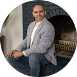 Profile photo of Andrew Garcia