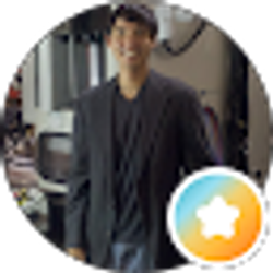 Profile photo of Hari Reyes
