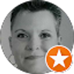 Profile photo of Danielle Lang