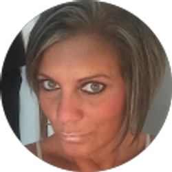 Profile photo of Christi Brooks