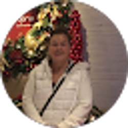 Profile photo of Cindy Wolfe