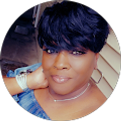 Profile photo of Alicia Collins