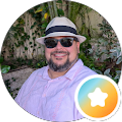 Profile photo of Daniel Flores