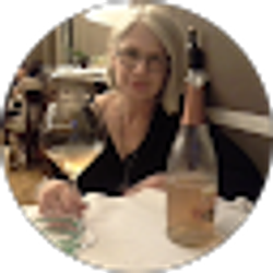 Profile photo of Wendy Watts