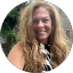 Profile photo of Dana Theriault