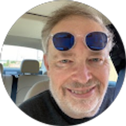 Profile photo of Lindsay Hurst