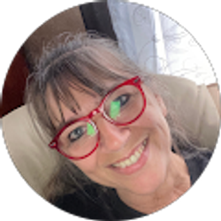 Profile photo of Kimberly Damon