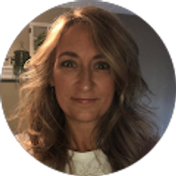 Profile photo of STEFANIE TAYLOR