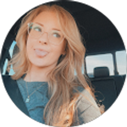 Profile photo of Hannah Netardus