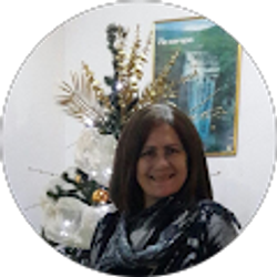 Profile photo of Carmen Molina