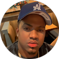 Profile photo of Reynaldo padel Mercedes Marte