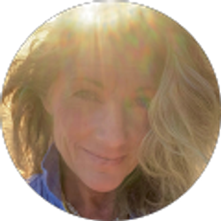 Profile photo of Laura Stinson