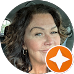 Profile photo of Michelle Laux