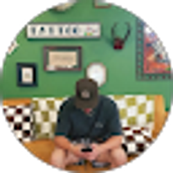Profile photo of Edwin Flores
