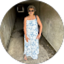 Profile photo of Susan Graves