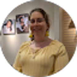 Profile photo of Sarah Henry