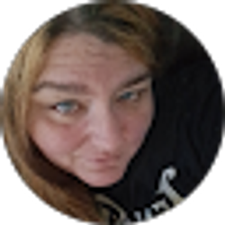 Profile photo of Dawn Quarrels