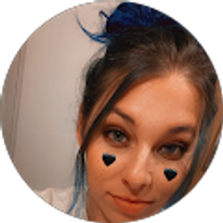 Profile photo of Holly Eaton