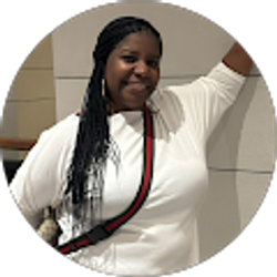 Profile photo of Lynn Phillips