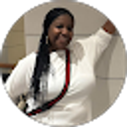 Profile photo of Lynn Phillips