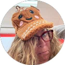 Profile photo of Yvonne Chmielewski