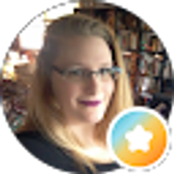 Profile photo of Lilli Scott