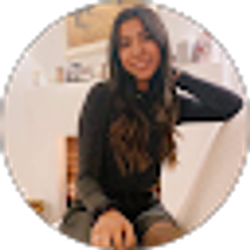 Profile photo of Valentina Zuniga