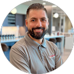 Profile photo of Heriberto Ron