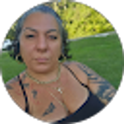 Profile photo of Izzi