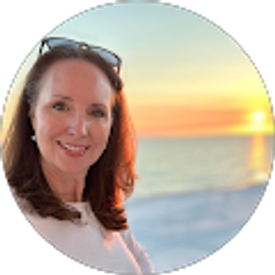 Profile photo of Jennifer Thomas