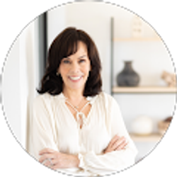 Profile photo of Lynda Roundtree