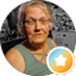 Profile photo of Gail Pelland