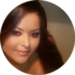 Profile photo of Hey it’s Danna