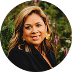 Profile photo of Angie Marsh