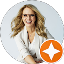 Profile photo of Tina Faye Schwahn Personal Style