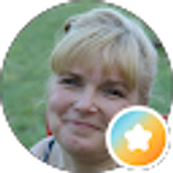 Profile photo of Debbie Traxson