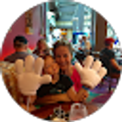 Profile photo of Nicole Link
