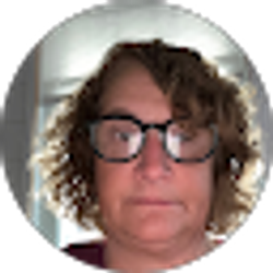 Profile photo of Laurie Caiazzo