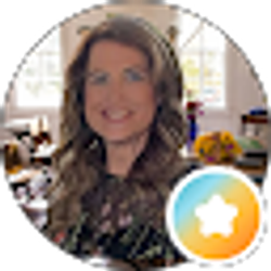Profile photo of Lisa Thomas