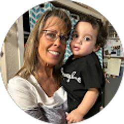 Profile photo of Kim Moore Razee