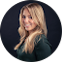 Profile photo of Anne Cyrs