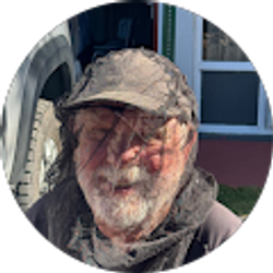Profile photo of Elliott Drysdale