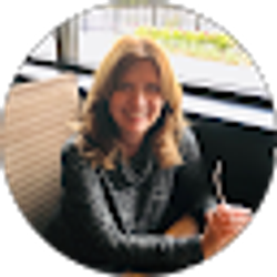 Profile photo of Stephanie Swanson