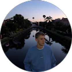 Profile photo of Charlie Champagne