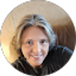 Profile photo of Stacey Head