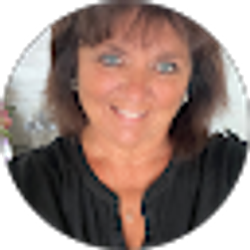 Profile photo of Becky Jeffries
