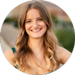 Profile photo of Lacey Roberts