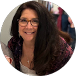 Profile photo of Elizabeth Rutigliano