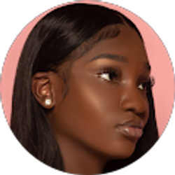 Profile photo of Amaya Laguerre