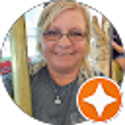 Profile photo of Carrie Nageotte